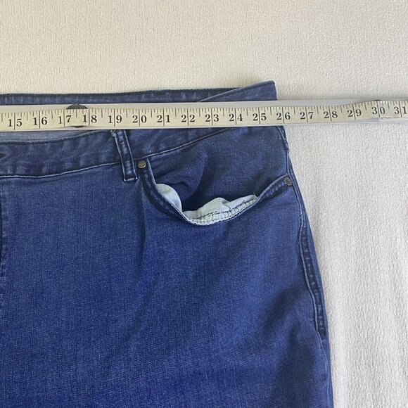 Avenue Women's Plus Size Bootcut 5 Pocket Jeans 32A - Picture 14 of 15